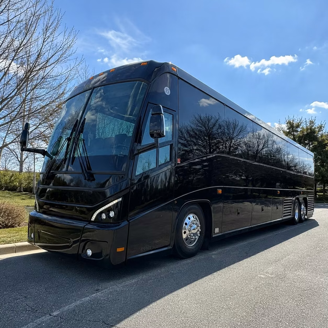 busrentalcharleston com will help you arrange government employee commuter shuttles across the charleston metro